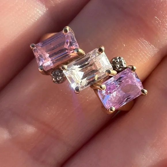 10k Gold ring with pink spinels and diamonds - Picture 10 of 16